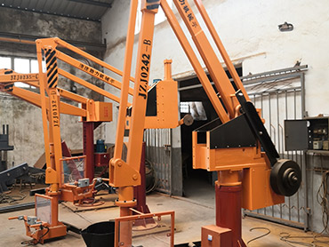 Kakšne so prednosti uporabe močne robotične roke?