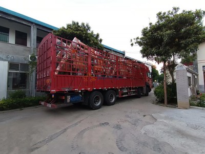 Manipulator za litje je končan in pripravljen za dostavo.