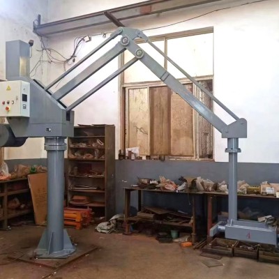 Industrijski manipulator tipa pogonskega mehanizma