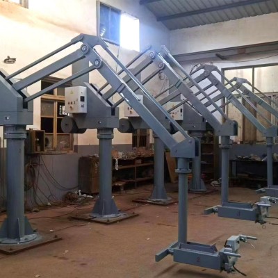 Oprema za polivanje:Od mišic do stroja